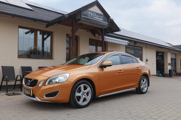Volvo S60 2.0 D [D3] Summum Geartronic Vgig SZ...
